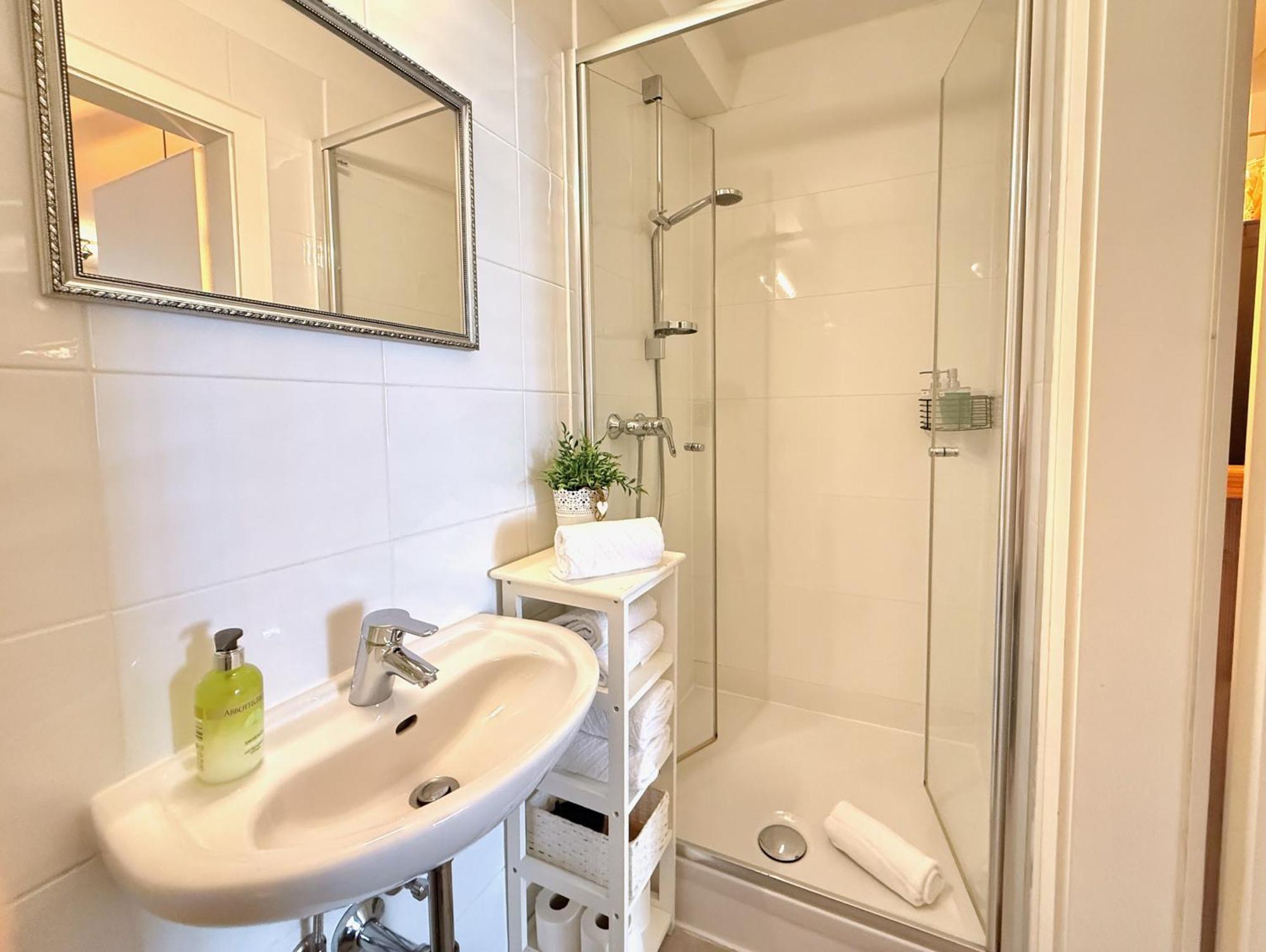 Belle Kitz Pure Im Zentrum By Belle Stay คิทซ์บือห์ ภายนอก รูปภาพ